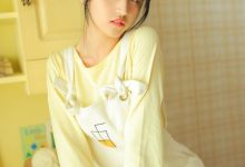 清新恬静美少女暖色调写真图片-美图岛