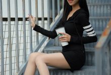 [IESS异思趣向] 2021.11.06 丝享家967：美子《天台大长腿》[77P／70MB]-美图岛