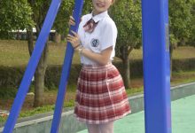 初夏女神 NO.099 双双 大红JK套[130P+1V／4.98GB]-美图岛