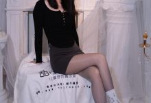 甜予摄影 NO.016 小野-皮鞋、白棉袜、油亮灰丝[130P+2V／9.89GB]-美图岛