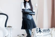 [BoBoSocks袜啵啵]NO.499 甜甜圈-高跟长靴、踩脚裤、厚黑丝五指袜、黑皮手套、裤里丝[144P+1V／6.38GB]-美图岛