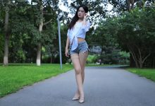 [ligui丽柜]hd视频 2025.11.15 白纱透肤林中漫游 kunkun [1V-1.29G]-美图岛