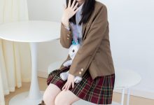 物恋传媒 No.2567 萌萌-短靴、白棉袜、裸足、jk制服 [150P1V-3.61GB]-美图岛