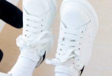 物恋传媒 No.2569 半夏-板鞋、纯白棉袜、裸足 [149P1V-3.29GB]-美图岛